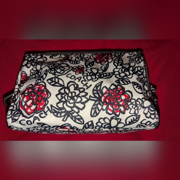 COACH Poppy Daisy Floral Pink & Black Graffiti Cosmetic Bag EUC - Picture 1 of 11
